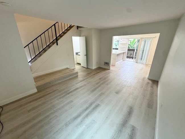 Photo - 7958 Mission Center Ct Unit K