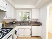 Photo - 11839 Burbank Blvd Unit 1