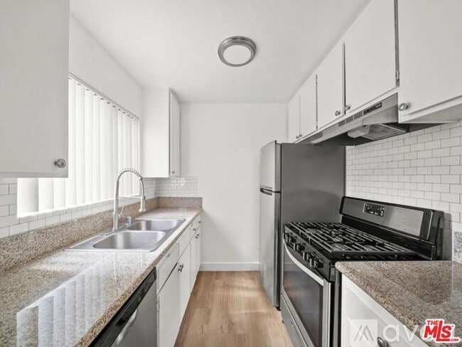 Photo - 223 Shell St Unit 223