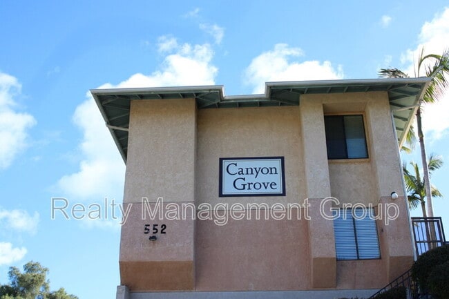 Building Photo - 552 Canyon Dr Unit 29