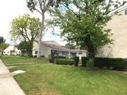Photo - 3 Bedrooms, 2.5 Bath Townhome for Lease in Ontario with Water & Trash Included