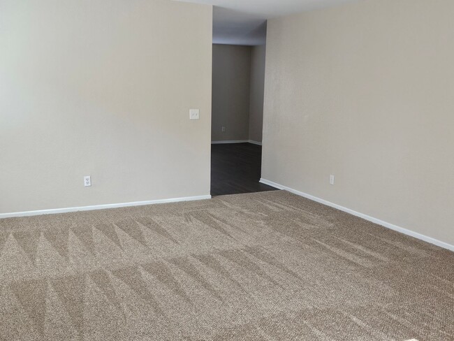 Photo - 3 Bedroom Single Story (NO PETS)