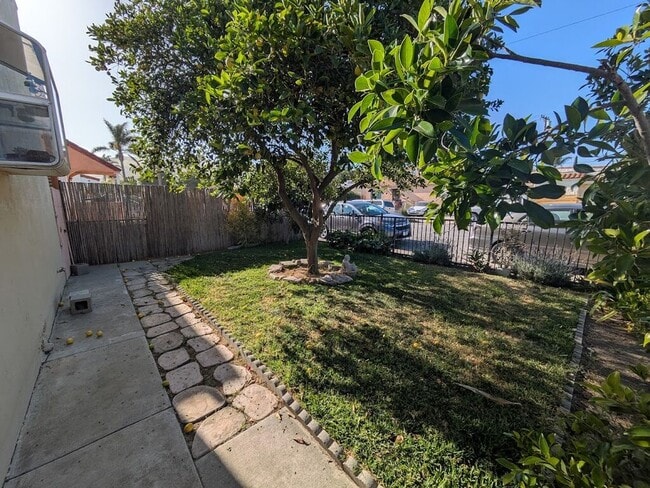 Photo - 94 W Vince St