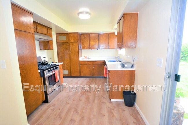 Photo - 609 Marsh Rondo