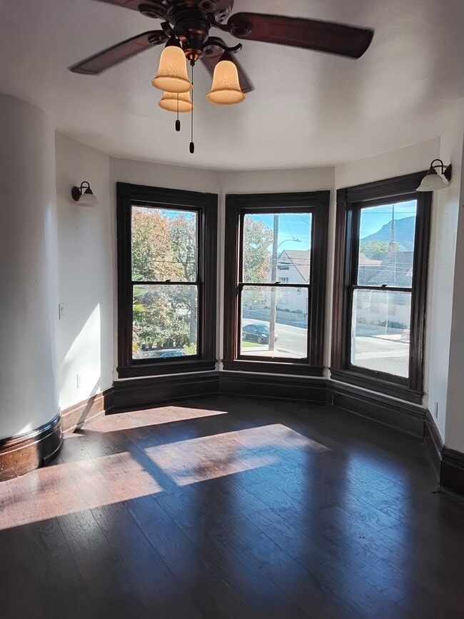 Photo - Golden Sails Property Group LLC -933 E. Santa Paula St Unit A