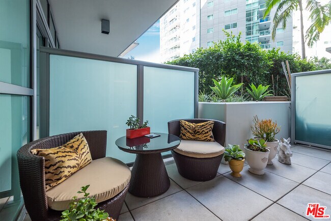 Photo - 13700 Marina Pointe Dr Unit 327