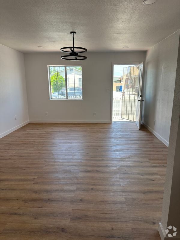 Building Photo - 603 Hoefner Ave Rental