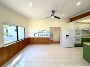 Photo - 827 W 22nd St