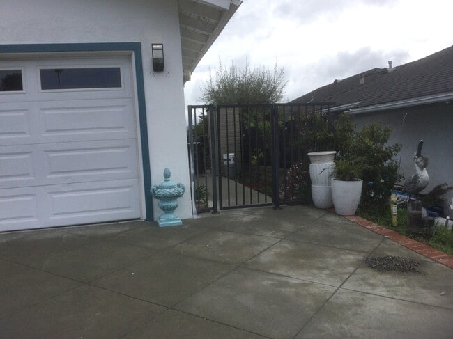 Photo - 33182 Marina Vista Dr