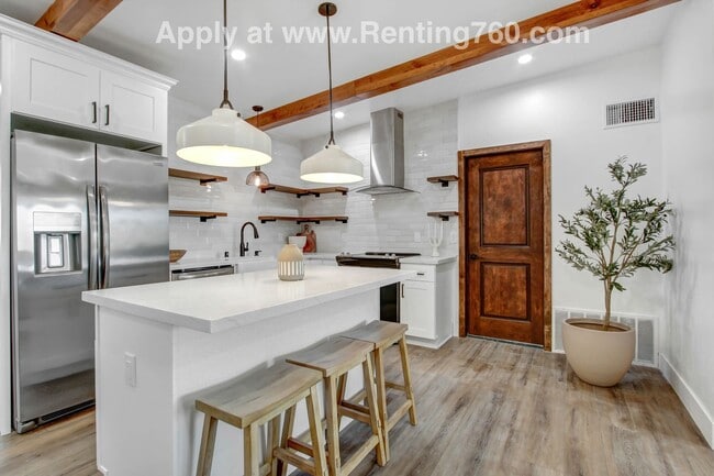 Photo - 3 Bed 3 Bath Home w/ Movie Theatre!