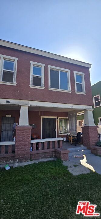 Photo - 712 W 46th St