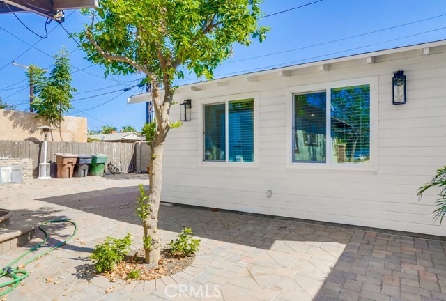 Photo - 554 S Lemon St