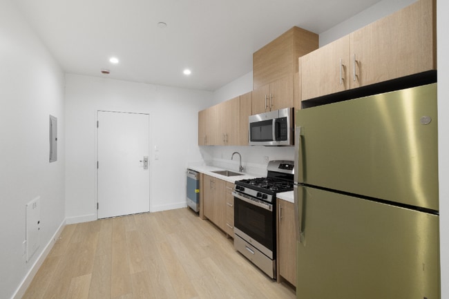 Photo - 11814 Aviation Blvd Unit 308