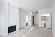 2BR, 2BA - 1000 SF - 10905 Ohio Ave Apartments