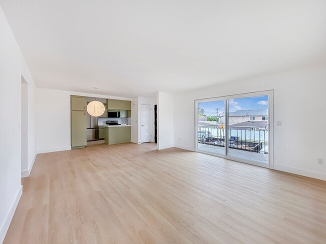 Photo - 3332-10863 Florista St Unit 10863 Walnut St