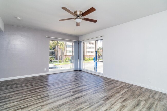 Photo - Long Beach Terraces