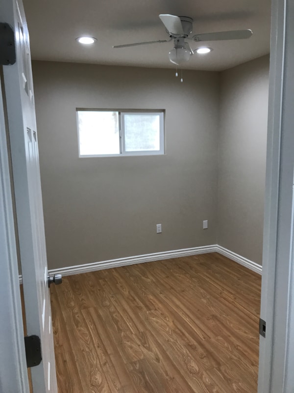 Photo - 18943 Vose St