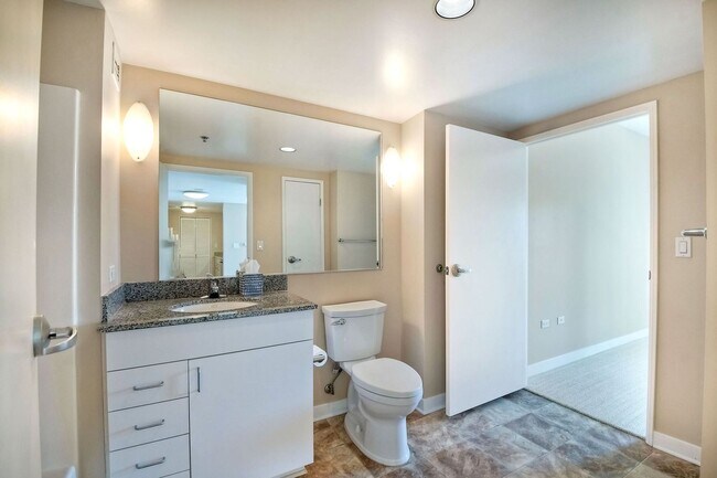 Photo - Condo - Heart of Downtown San Diego