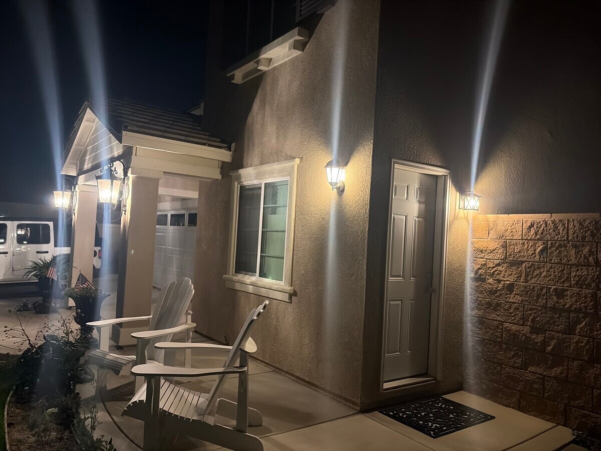 Photo - 300 White Gate Pl