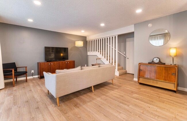 Photo - 336 Miraleste Dr Unit 250