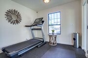Mini Gym - 4040-4060 S Hoover St (B) Apartments