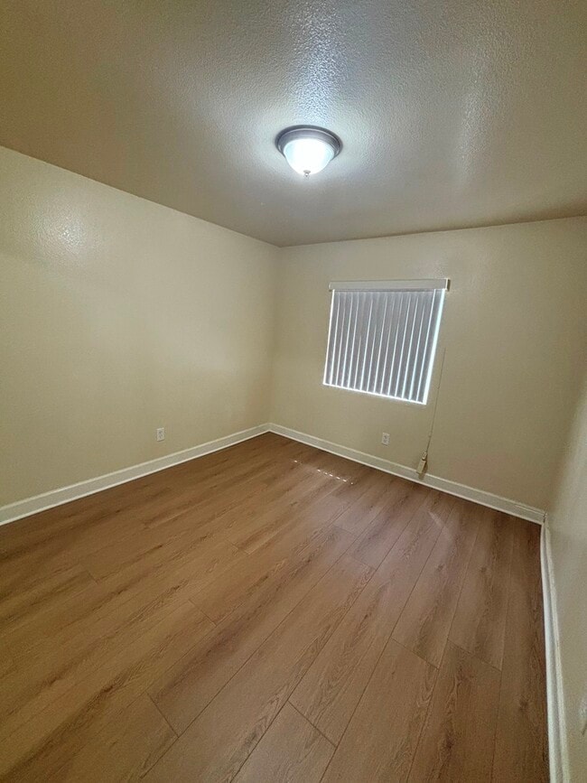 Photo - 6808 Brynhurst Ave