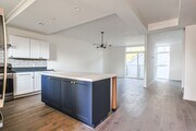 Photo - 14754 Gilmore St Unit #4