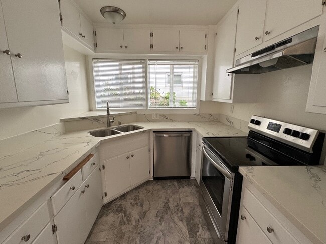 Photo - 2508 Highland Ave Unit A