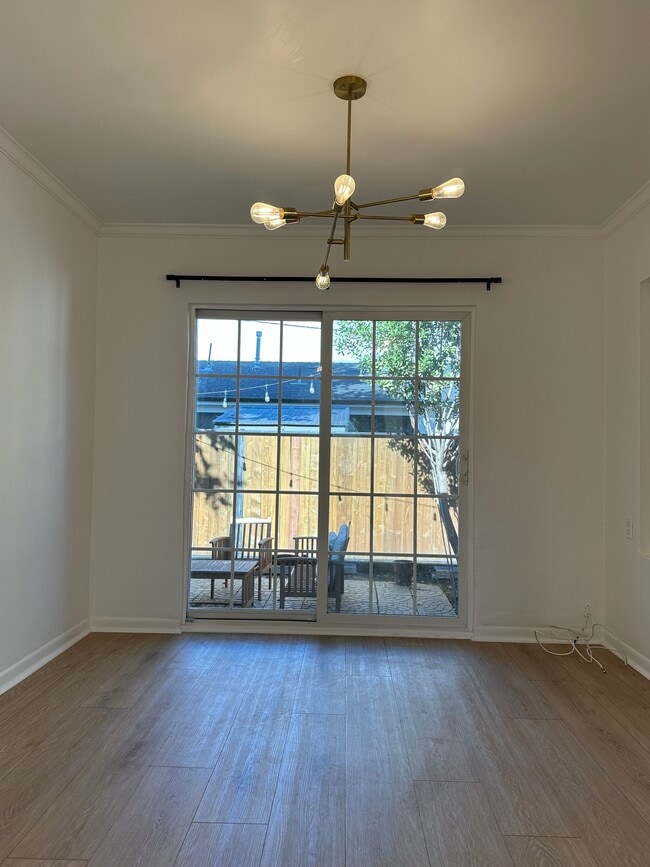 Photo - 8525 Hargis St