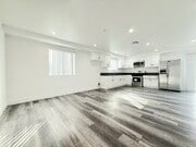 Photo - 2853 Cincinnati St