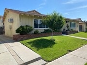 Photo - 6042 Lime Ave Unit B