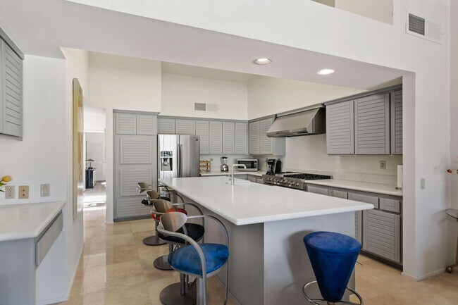 Photo - 80030 Cedar Crest