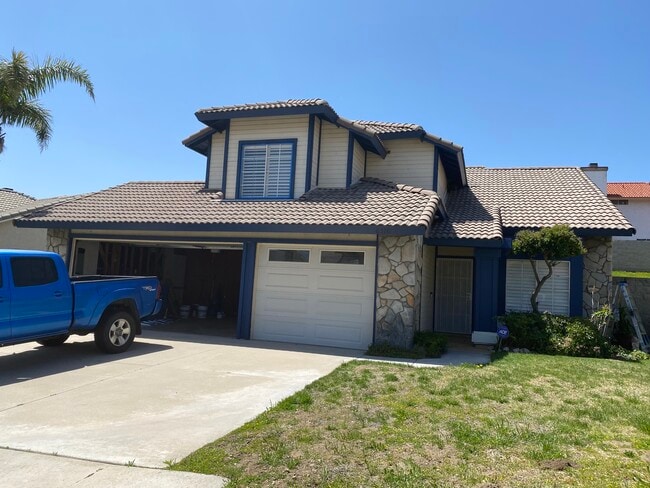 Building Photo - 6310 N Wisteria Ave