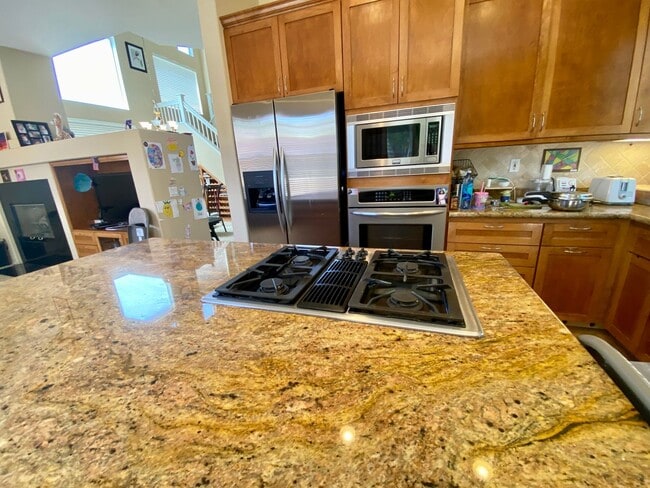 Photo - Scripps 3br plus loft garage yard granite kitchen TEXT 210-862-6066