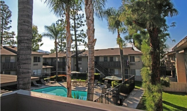 Photo - Loma Vista Apartments