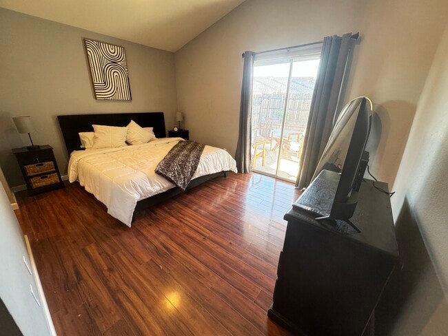 Photo - 25408 Old Farm St