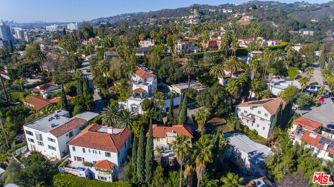 Photo - 2022 Whitley Ave