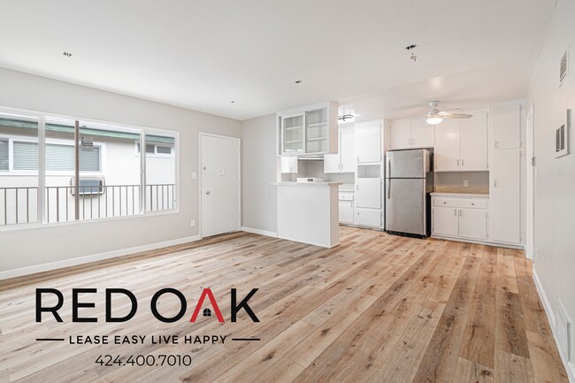 Building Photo - 320 S Sherbourne Dr Rental