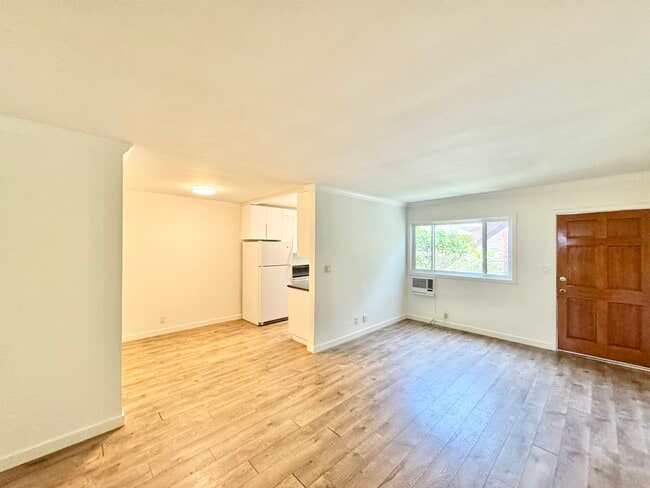 Photo - 14041 Moorpark St Apartment Unit 3