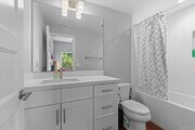 Photo - 1213 Baker St