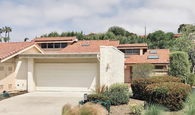 Building Photo - 1828 Caminito Ascua