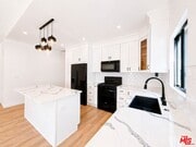 Photo - 818 N Genesee Ave