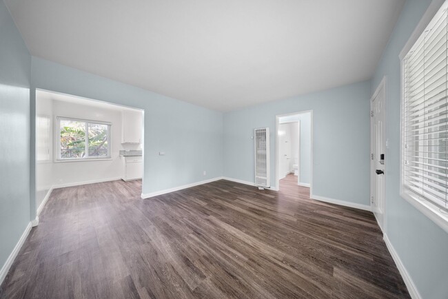 Photo - 1577 Pine Ave Apartment Unit 03