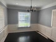 Photo - 643 N Hagar St House