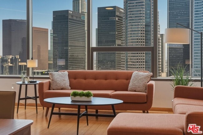 Photo - 1100 Wilshire Blvd Unit 2808