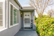 Photo - 1527 N Screenland Dr House