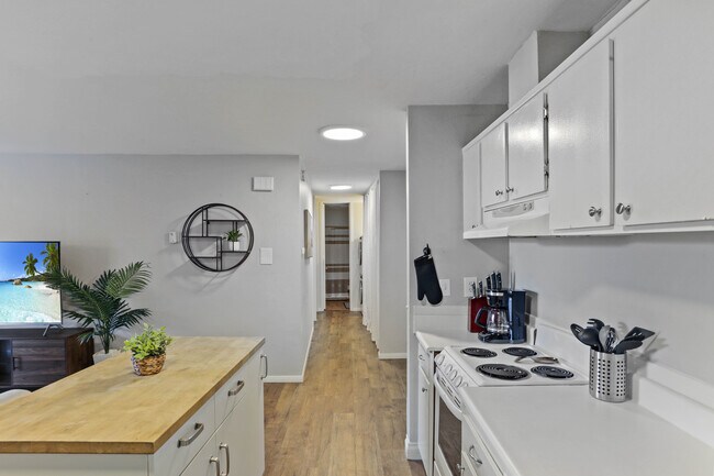 Photo - 3050 Rue D’Orleans Unit 203