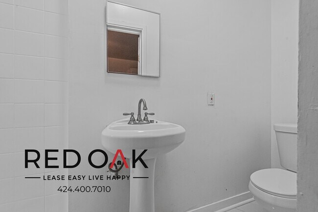 Photo - 854 S Oxford Ave Unit 210