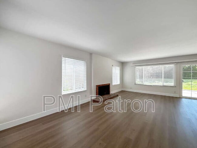 Photo - 21909 Huron Ln