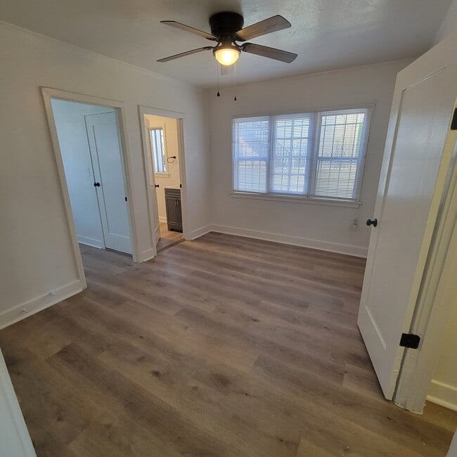 Photo - 1469-1412 12th Ave